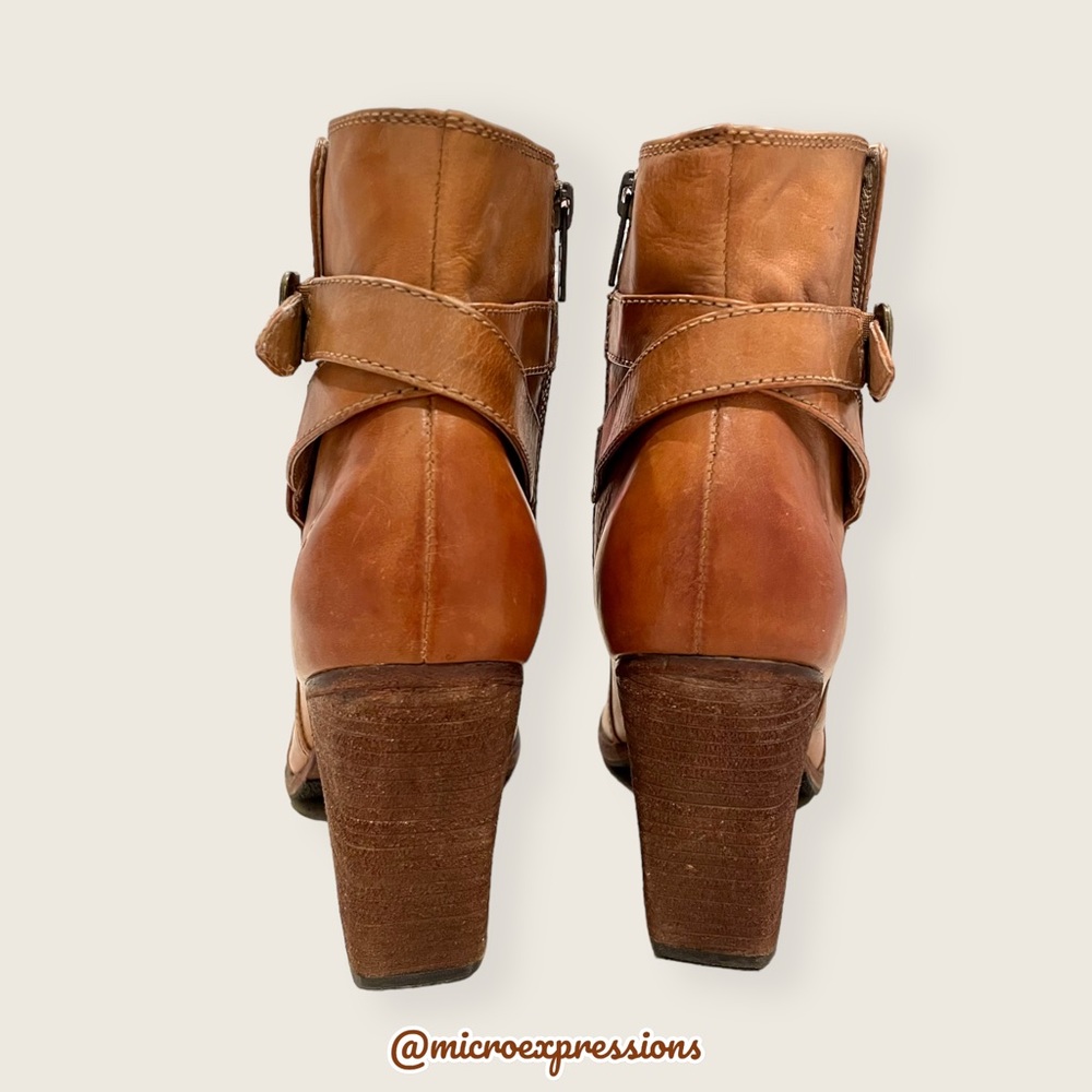 $379 Frye Patty Tan Brown Leather Belt Cute Almond Toe Fall/Winter Ankle Booties - Picture 12 of 16